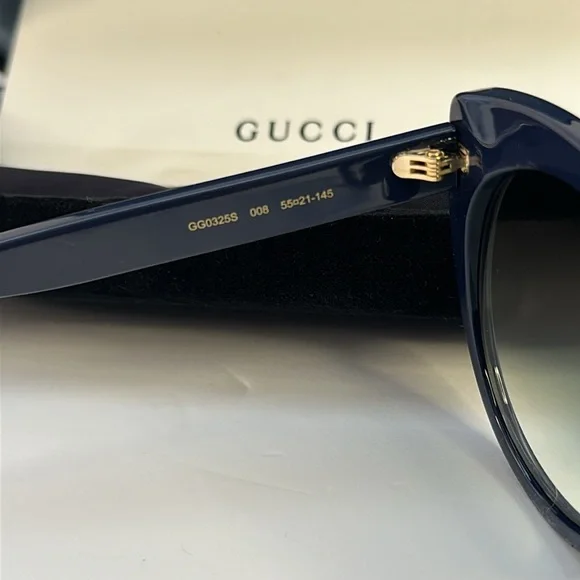 New 100% Authentic Gucci GG0325S008 Cat eye Sunglasses